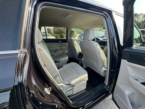Used 2022 Volkswagen Atlas SE image 17