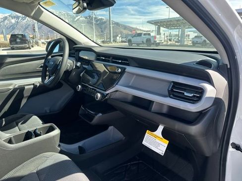 New 2027 Chevrolet Bolt LT w/ Comfort Package FWD image 19