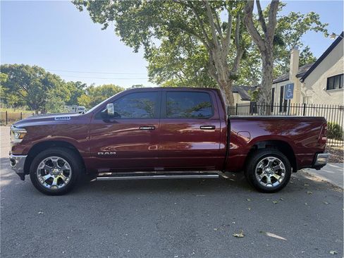 Used 2019 RAM 1500 Big Horn AWD/4WD image 2