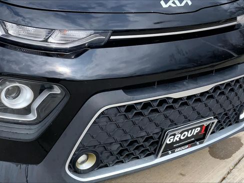 Used 2022 Kia Soul LX image 29