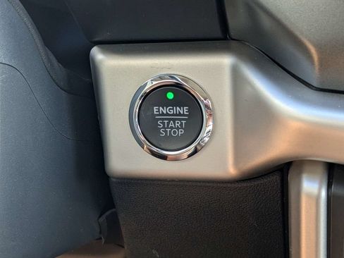 Used 2024 Ford Expedition XLT AWD/4WD image 28