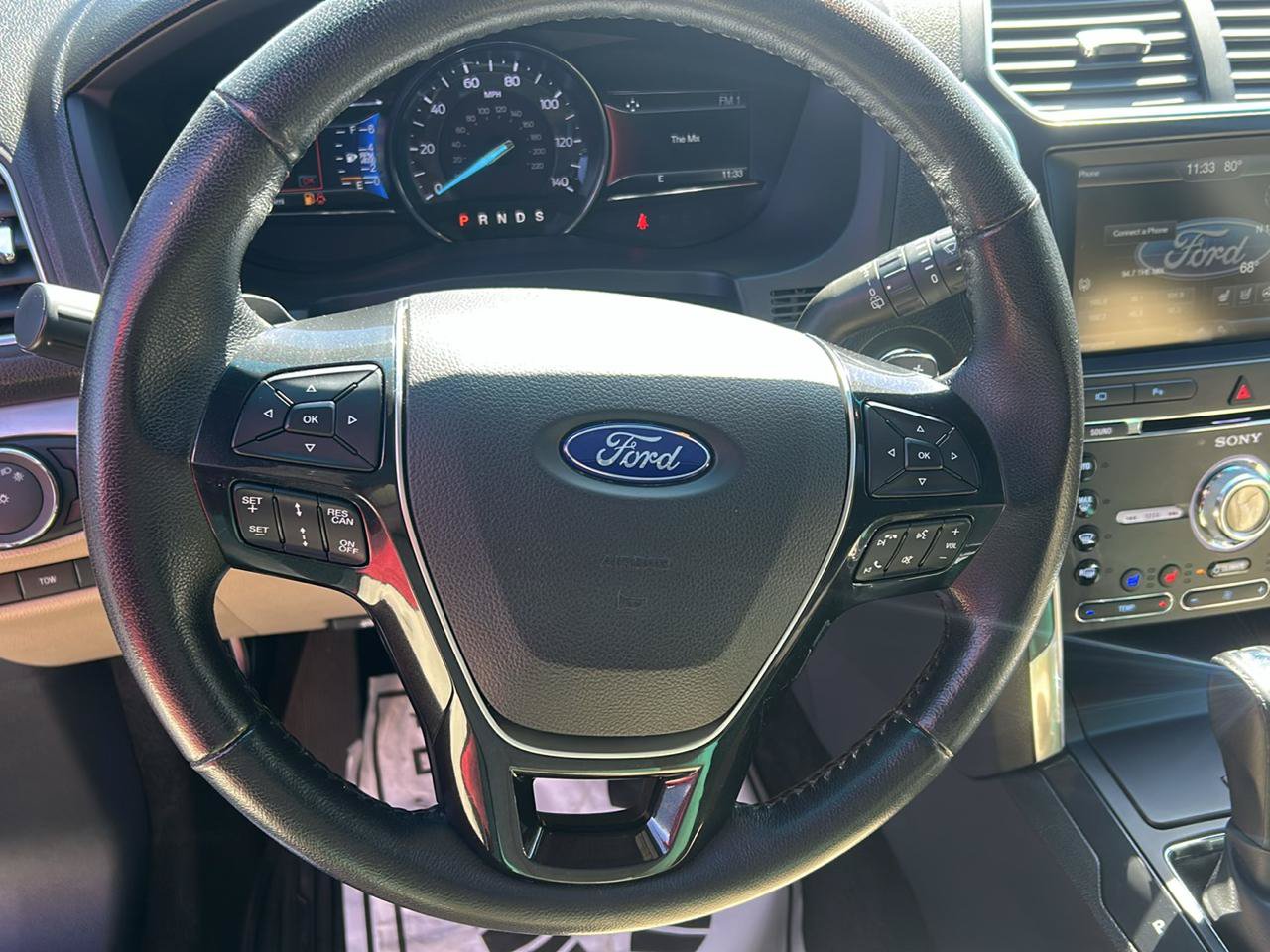 Used 2016 Ford Explorer Limited FWD image 16