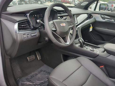 New 2024 Cadillac XT6 Sport w/ Technology Package image 10