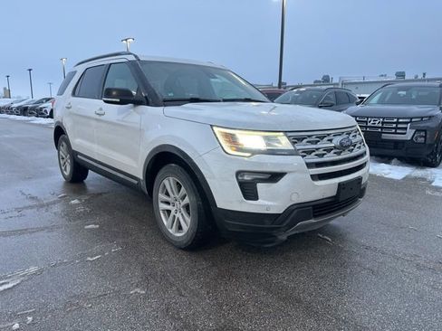 Used 2018 Ford Explorer XLT w/ Equipment Group 202A image 1