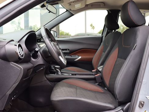 Used 2023 Nissan Kicks SR FWD image 38