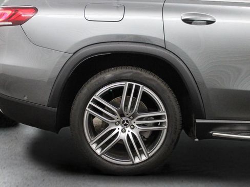 Used 2023 Mercedes-Benz GLS 450 4MATIC image 12