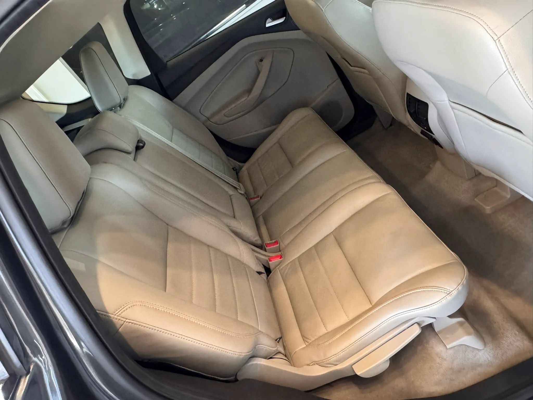 Used 2016 Ford Escape SE w/ SE Leather Comfort Package FWD image 24