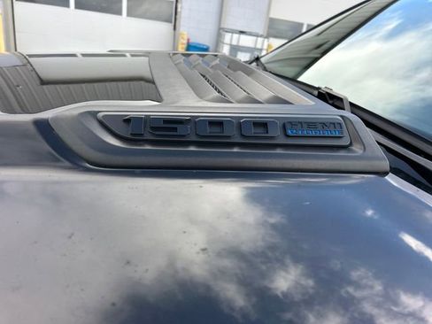 Used 2024 RAM 1500 Laramie image 11