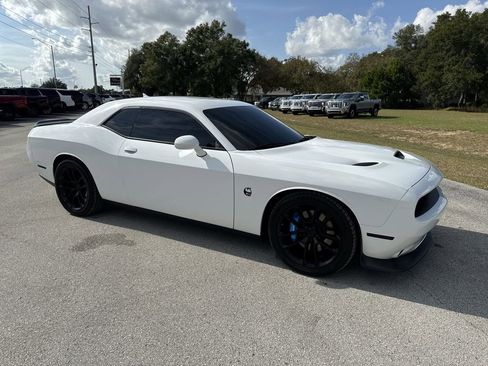 Used 2021 Dodge Challenger R/T Scat Pack w/ Plus Package image 2