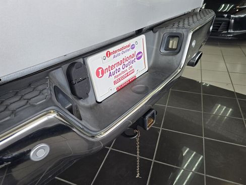 Used 2016 RAM 1500 Big Horn AWD/4WD image 35