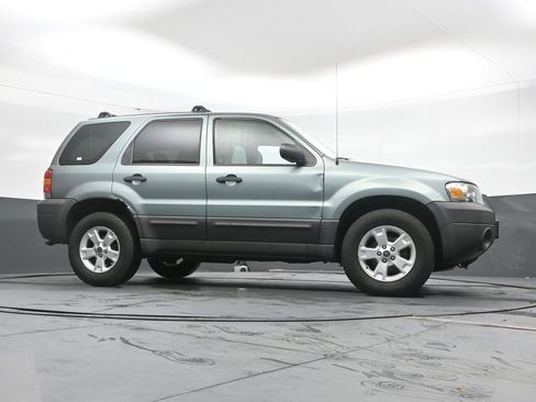Used 2007 Ford Escape XLT image 36