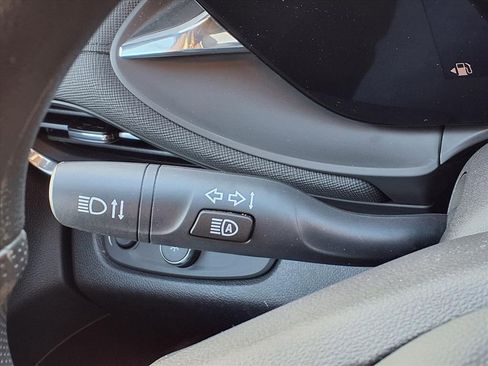 Certified 2025 Buick Envista Preferred image 27