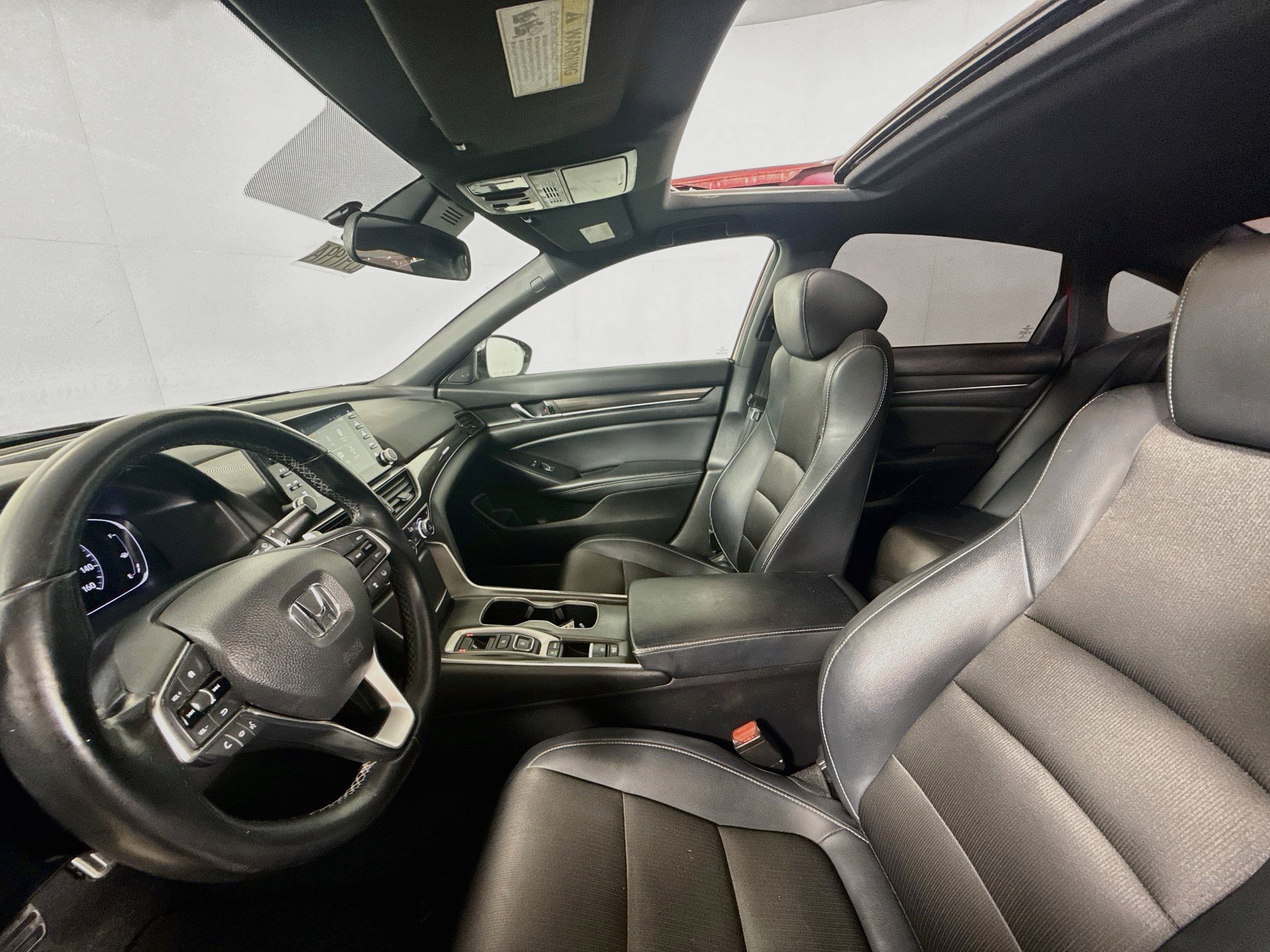 Used 2018 Honda Accord Sport image 22