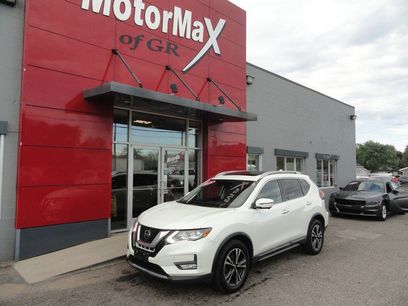 Used 2018 Nissan Rogue SL w/ Premium Package