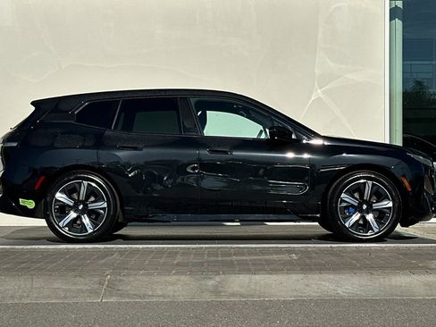 Used 2023 BMW iX xDrive50 w/ Premium Package AWD/4WD image 2