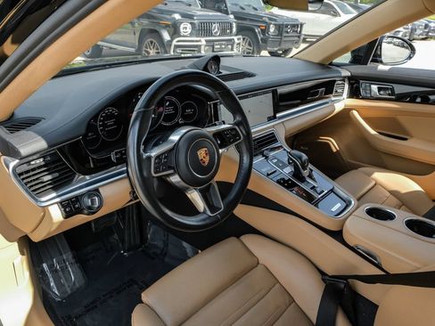 Used 2019 Porsche Panamera 4 AWD/4WD image 13