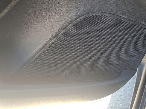 Used 2022 Buick Encore Preferred image 25