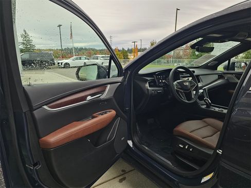 Certified 2025 Cadillac XT5 Premium Luxury w/ Technology Package image 21