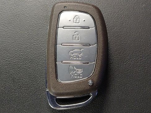 Used 2019 Hyundai Tucson Ultimate w/ Cargo Package AWD/4WD image 32