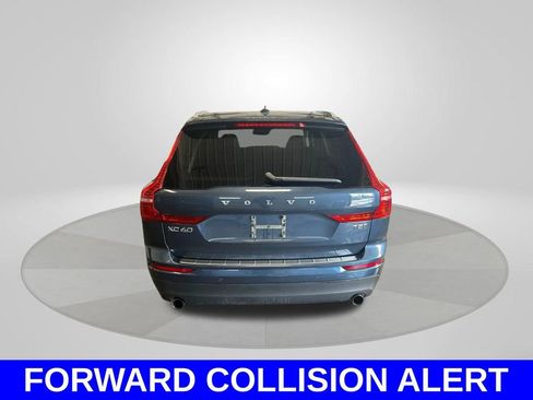 Used 2020 Volvo XC60 T5 Momentum image 6