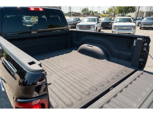 Used 2025 RAM 2500 Big Horn AWD/4WD image 33