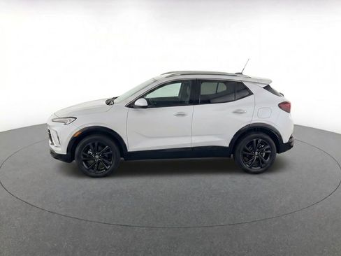 Used 2024 Buick Encore GX Sport Touring FWD image 4