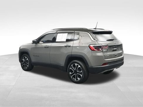 Used 2023 Jeep Compass Limited AWD/4WD image 3