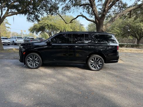 Used 2023 Cadillac Escalade Sport w/ Touring Package image 8