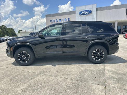 Used 2024 Chevrolet Traverse Z71 AWD/4WD image 4
