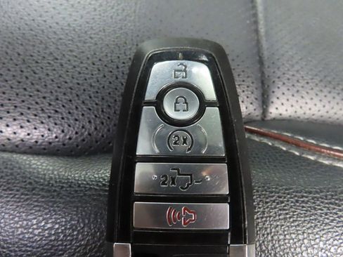 Used 2022 Ford F150 Lariat w/ Equipment Group 502A High image 58