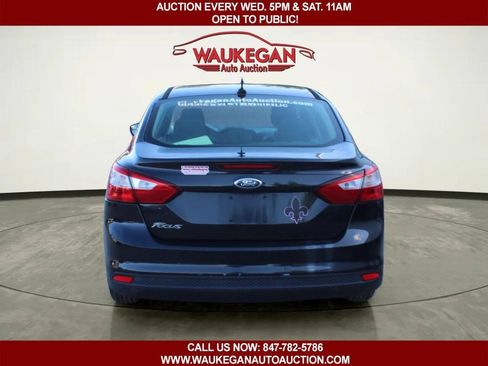 Used 2012 Ford Focus S FWD image 4