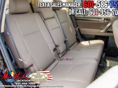 Used 2023 Lexus GX 460 Premium w/ Premium Package AWD/4WD image 8