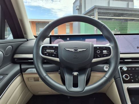 Certified 2026 Genesis GV80 2.5T Advanced AWD/4WD image 19