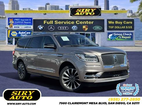 Used 2018 Lincoln Navigator L Select w/ Technology Package AWD/4WD image 1