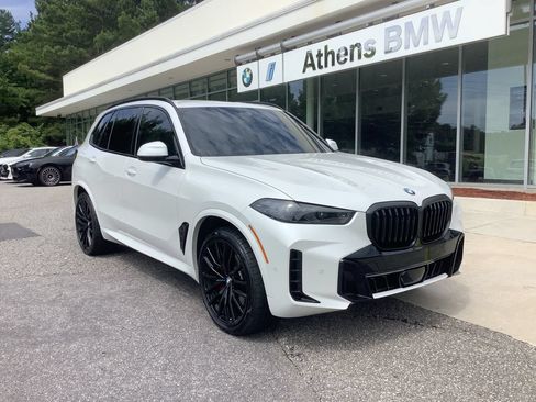 Used 2026 BMW X5 sDrive40i w/ M Sport Package RWD image 2