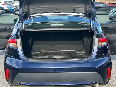 Used 2022 Toyota Corolla LE image 18