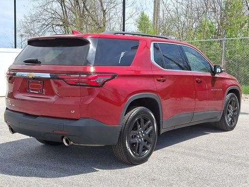 Used 2023 Chevrolet Traverse LT AWD/4WD image 9