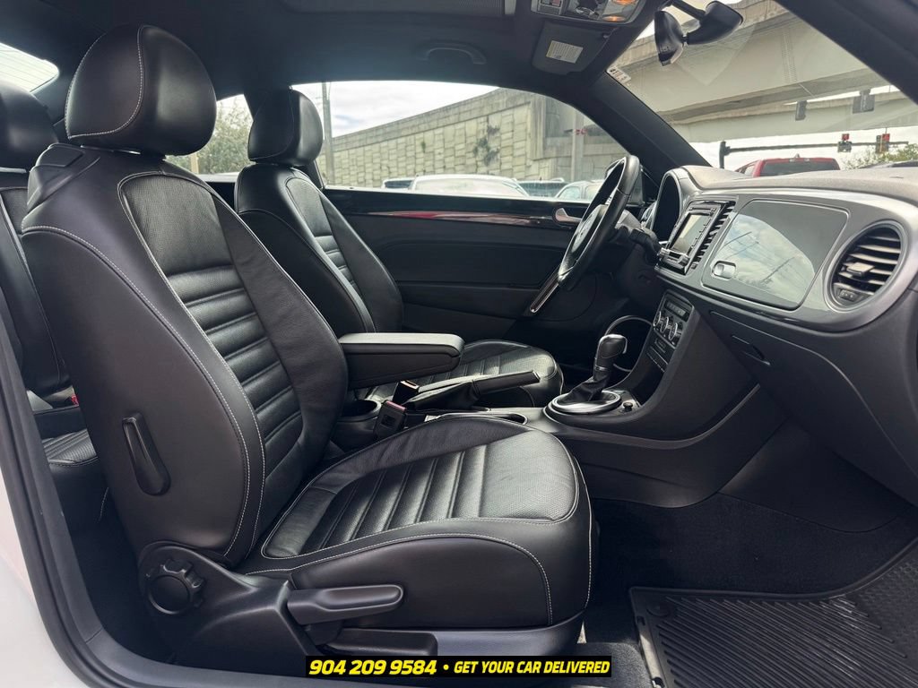 Used 2014 Volkswagen Beetle TDI FWD image 30