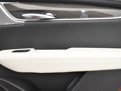 Used 2023 Cadillac XT5 Sportv w/ Technology Package image 13