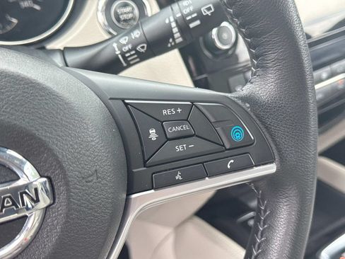 Used 2020 Nissan Rogue Sport SL FWD image 34