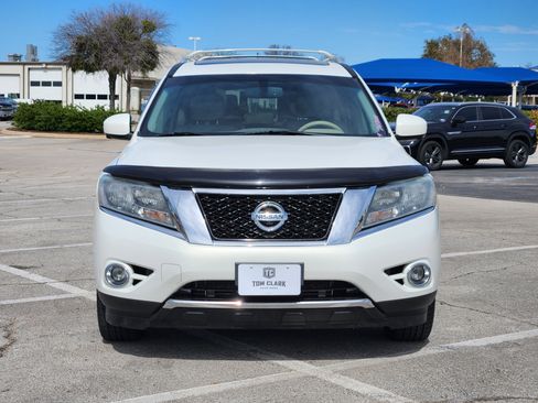 Used 2014 Nissan Pathfinder Platinum w/ Platinum Premium Package image 2