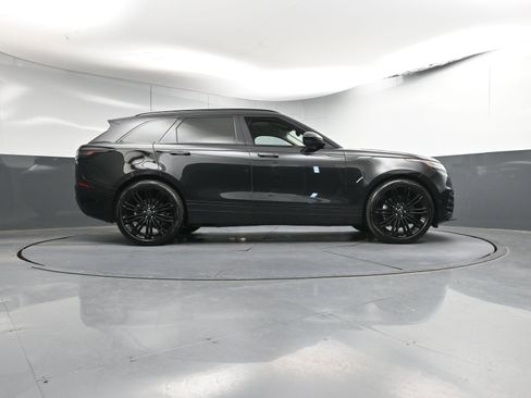 Certified 2025 Land Rover Range Rover Velar Dynamic HSE image 29