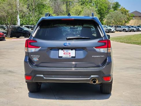 Certified 2024 Subaru Forester Limited image 6