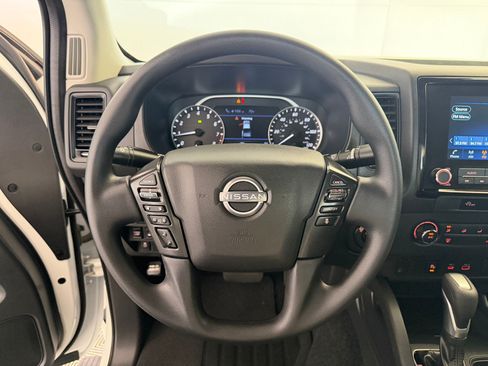 Used 2024 Nissan Frontier S w/ Technology Package AWD/4WD image 11