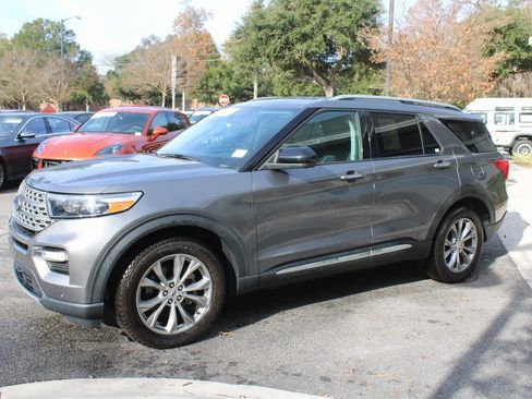 Used 2022 Ford Explorer Limited image 13