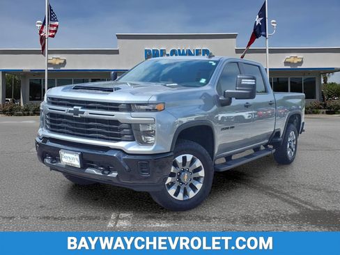 Used 2024 Chevrolet Silverado 2500 Custom w/ Custom Value Package AWD/4WD image 1