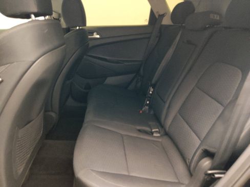 Used 2019 Hyundai Tucson Value FWD image 18