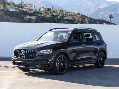 New 2026 Mercedes-Benz GLB 35 AMG 4MATIC image 5