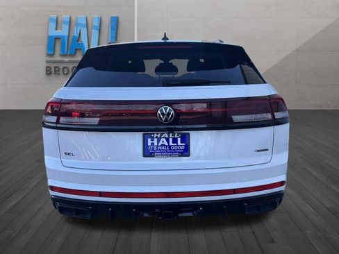New 2026 Volkswagen Atlas Cross Sport SEL R-Line image 4
