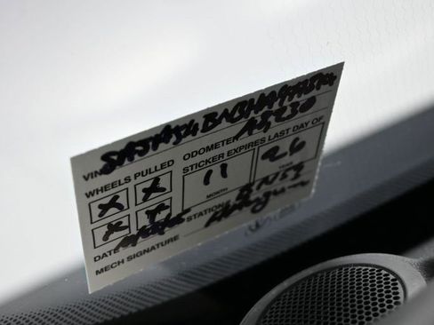 Used 2017 Jaguar XE Premium image 10